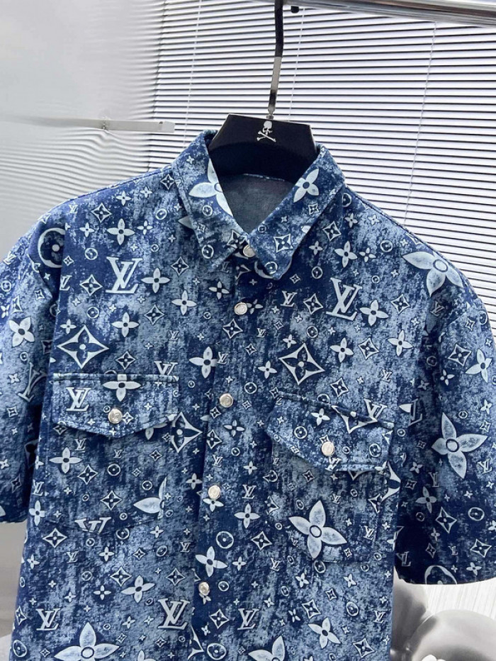 L1VV Suits
