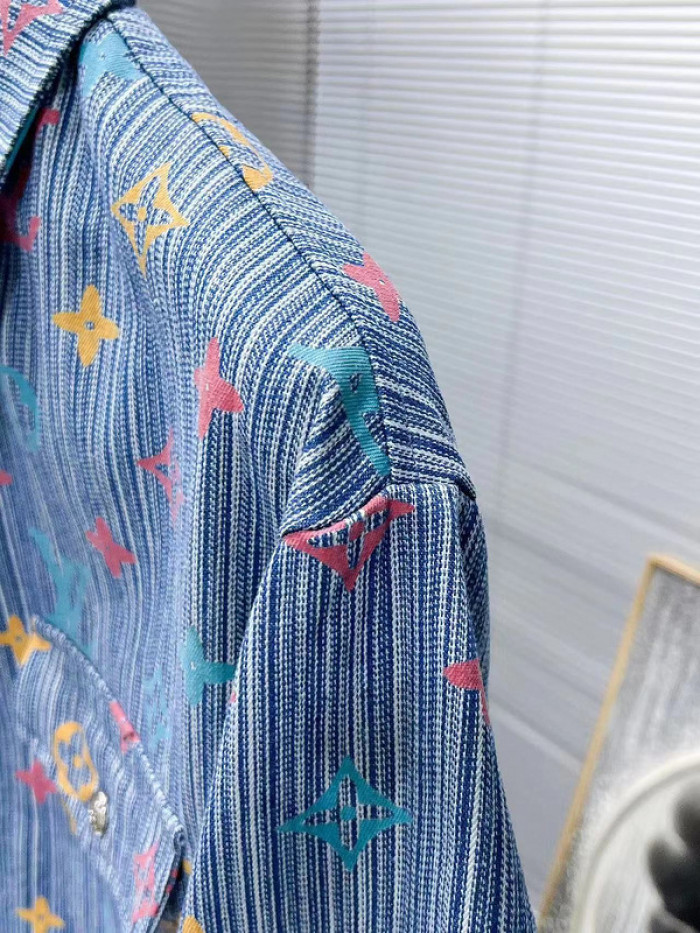 L1VV Suits