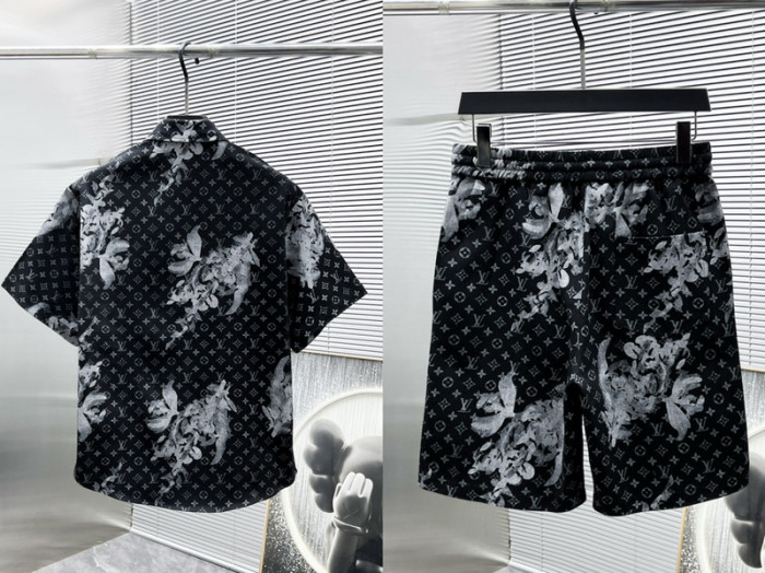 L1VV Suits