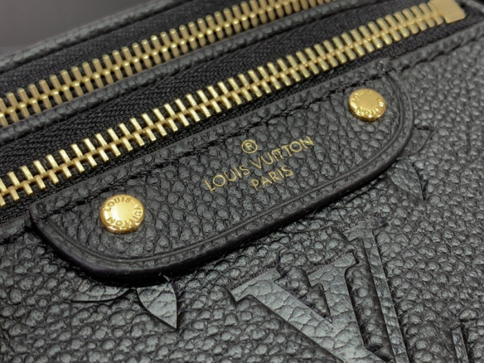 LIVV Mini Bumbag-17x12x9.5cm