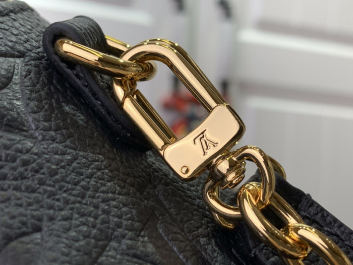 LIVV Mini Bumbag-17x12x9.5cm