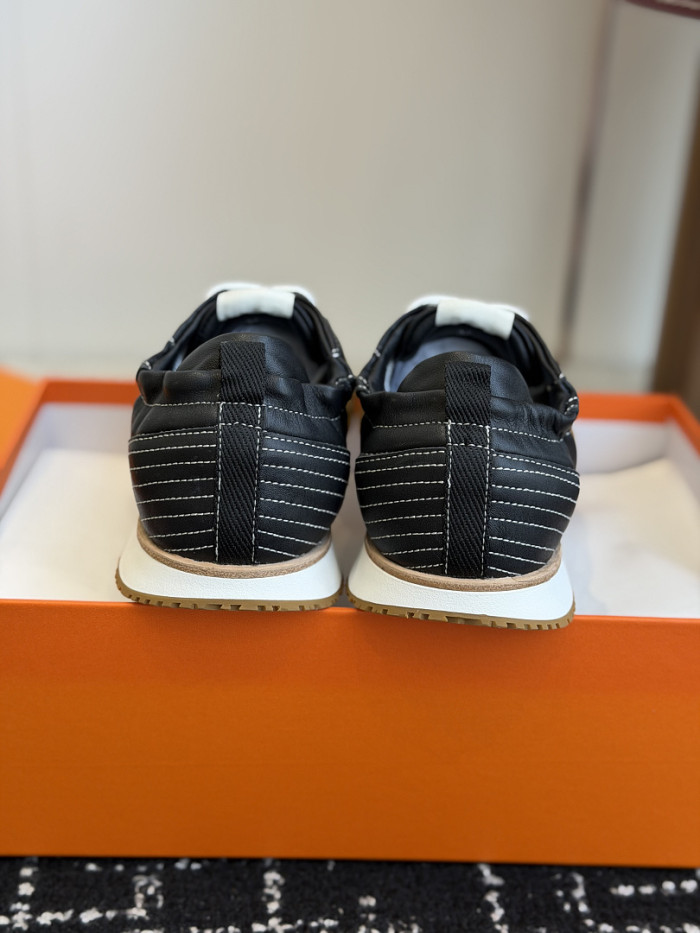 H**me5 Shoes