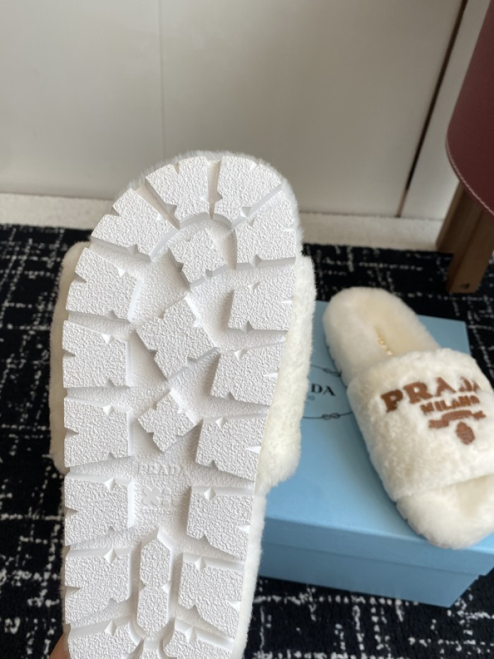 Prada Slides