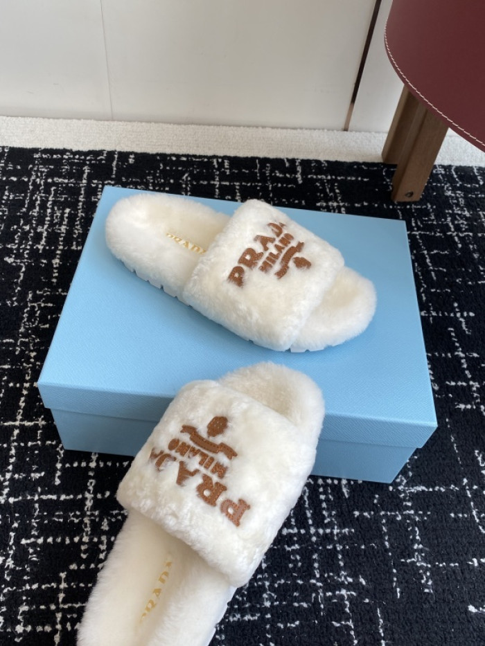 Prada Slides