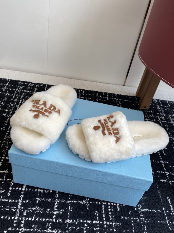 Prada Slides
