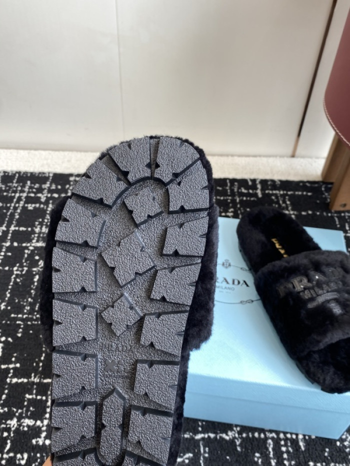 Prada Slides