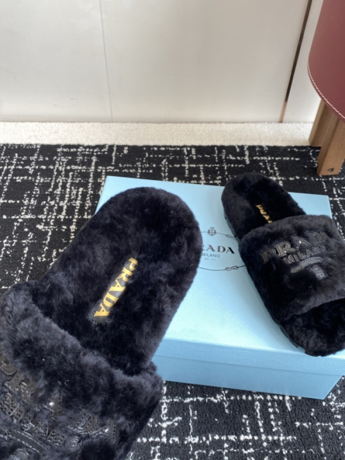 Prada Slides