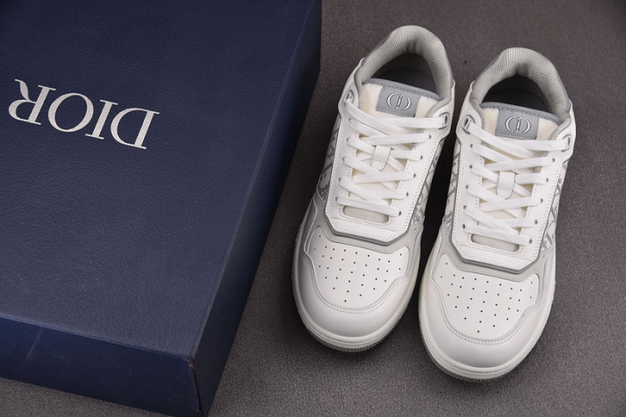 B27 SNEAKER