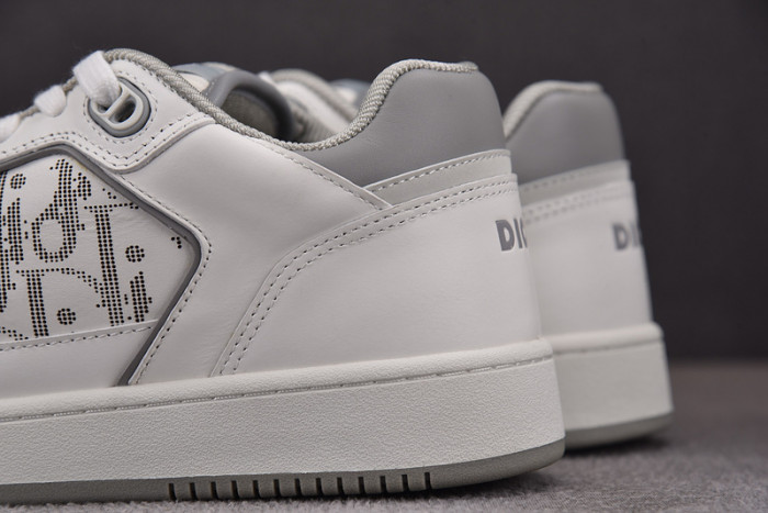 B27 SNEAKER