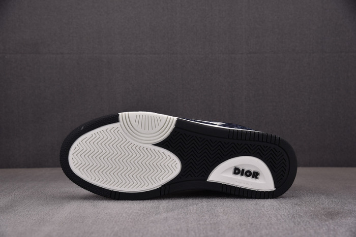 B27 SNEAKER