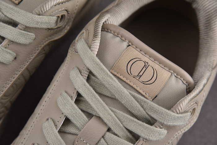 B27 SNEAKER