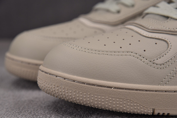 B27 SNEAKER