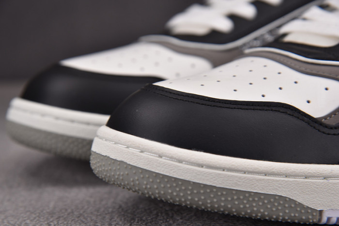 B27 SNEAKER