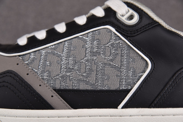 B27 SNEAKER