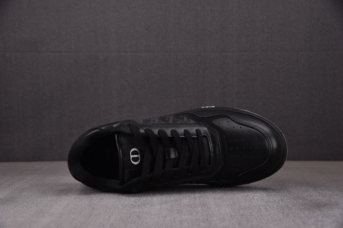 B27 SNEAKER