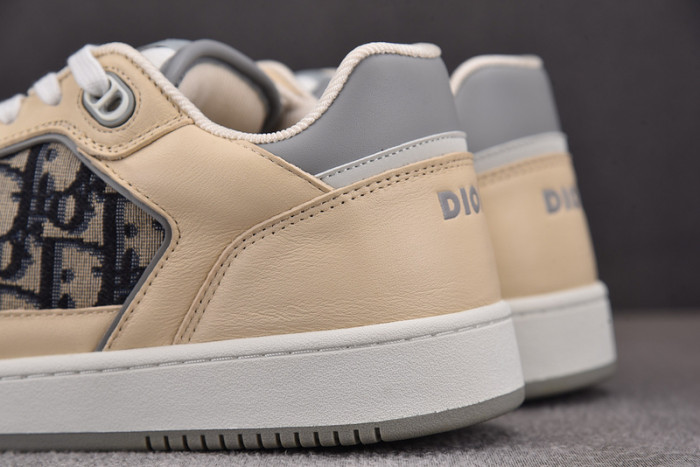 B27 SNEAKER