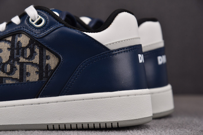 B27 SNEAKER