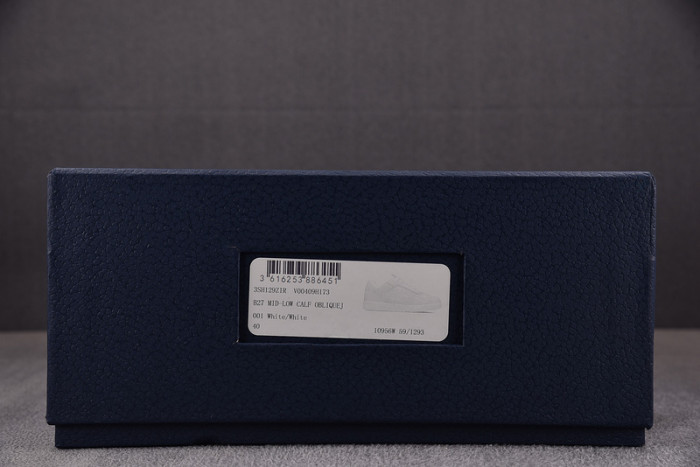 B27 SNEAKER