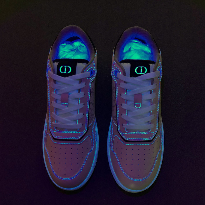B27 SNEAKER