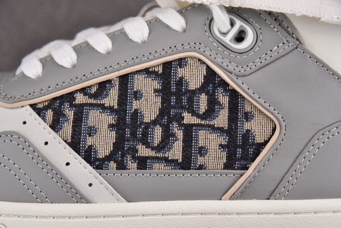 B27 SNEAKER