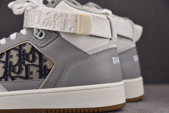 B27 SNEAKER