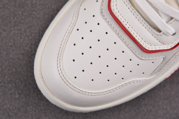 B27 SNEAKER