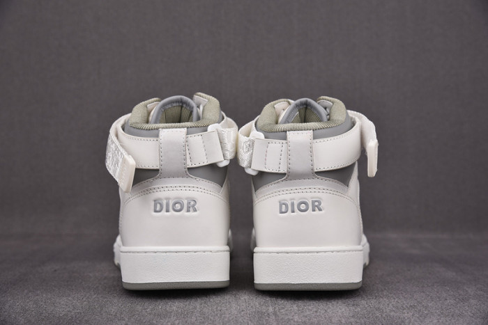 B27 SNEAKER