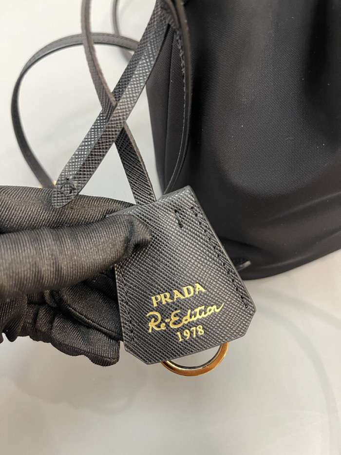 Prad* Bag-15.5*19.5*10cm