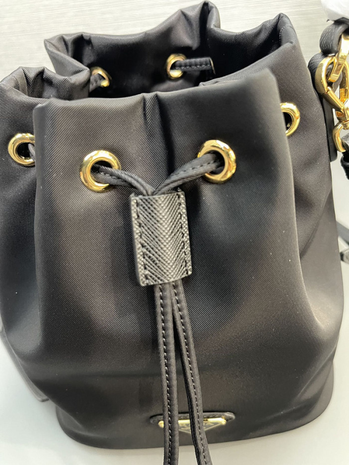 Prad* Bag-15.5*19.5*10cm