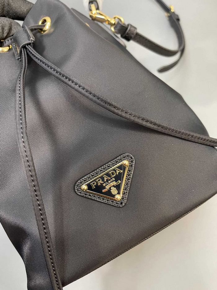 Prad* Bag-15.5*19.5*10cm