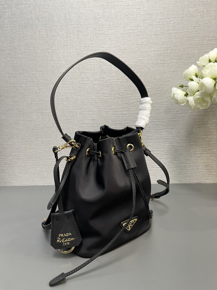 Prad* Bag-15.5*19.5*10cm