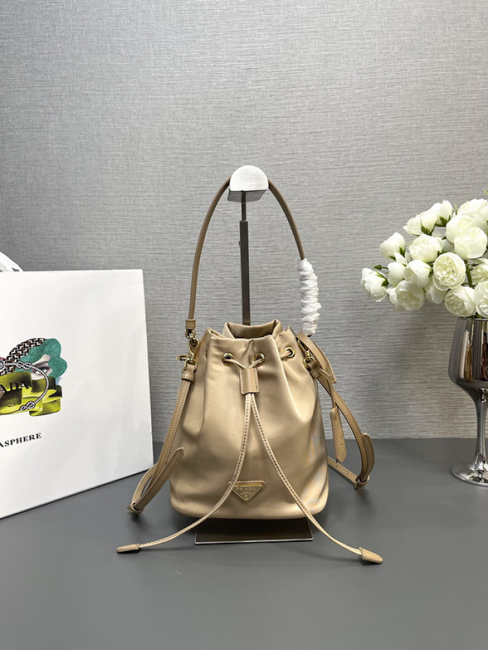 Prad* Bag-15.5*19.5*10cm