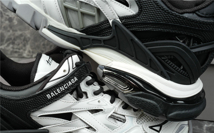 balen track trainer