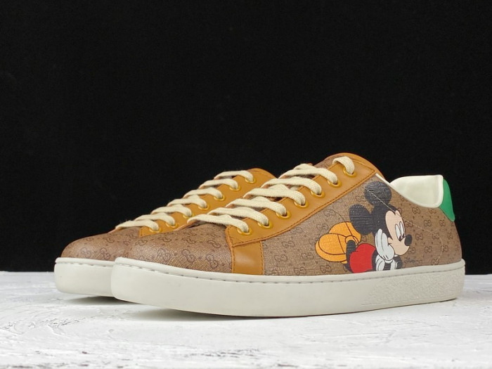 gu ace embroidered low-top sneaker