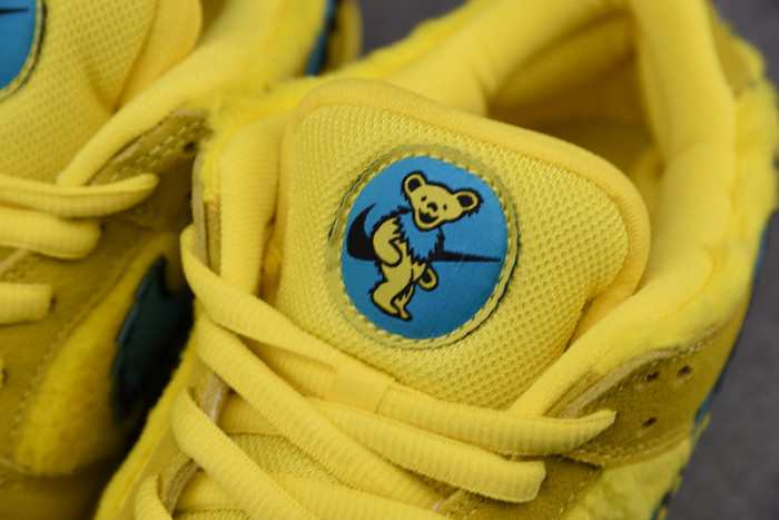 nike dunk low sb x grateful dead