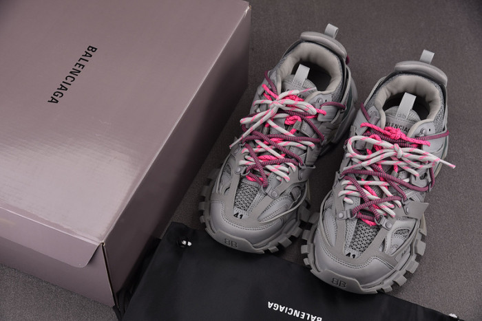 Balen Track Sneakers 800592 WTRHK 1013