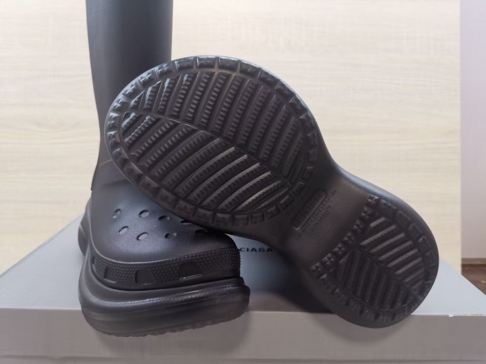 balen x crocs rubber rain boots-black