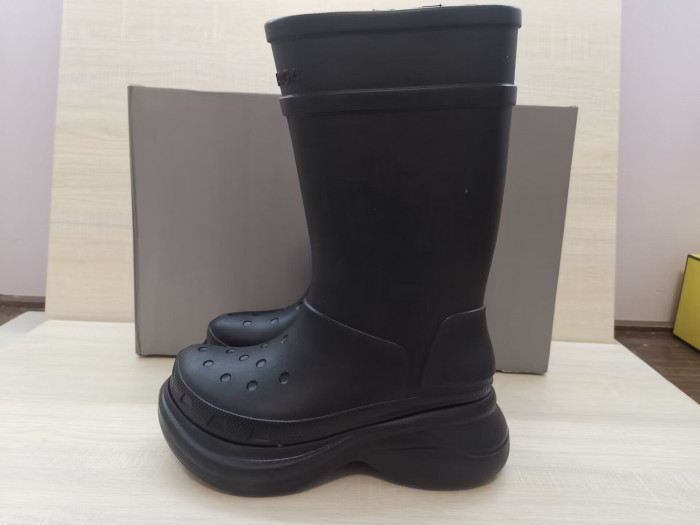 balen x crocs rubber rain boots-black