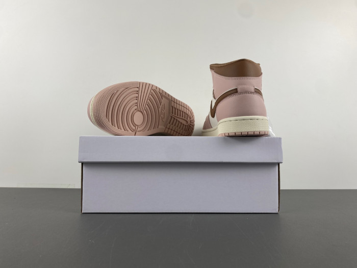 Air Jordan 1 Mid Pink Oxford Brown BQ6472-620