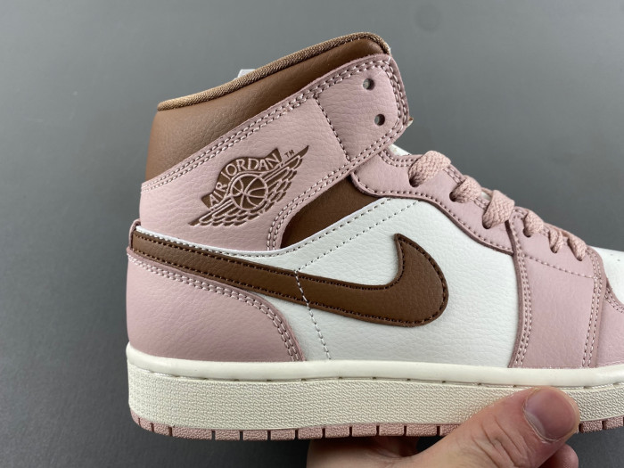 Air Jordan 1 Mid Pink Oxford Brown BQ6472-620
