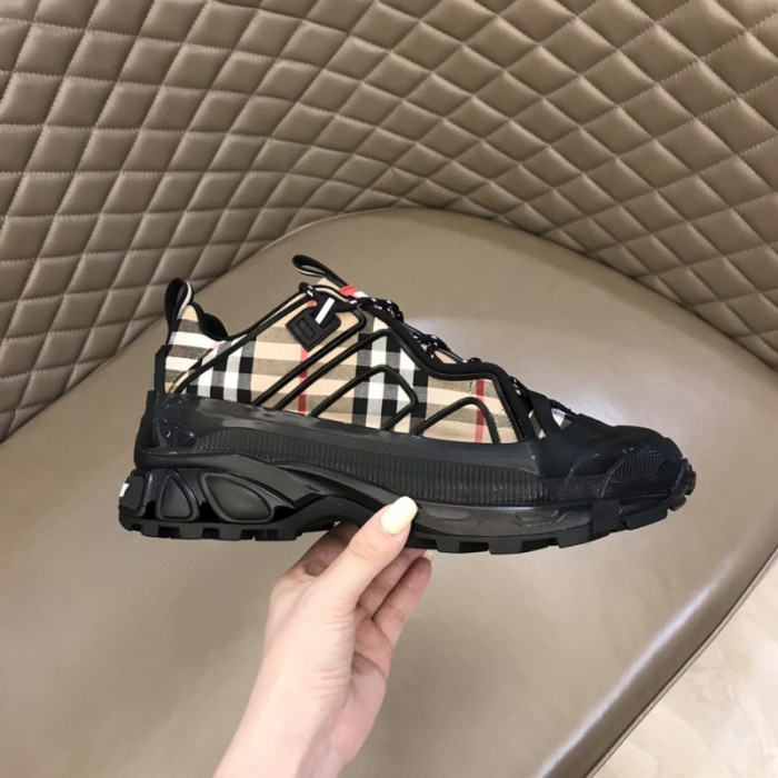 bur*berry sneakers
