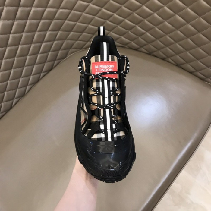 bur*berry sneakers