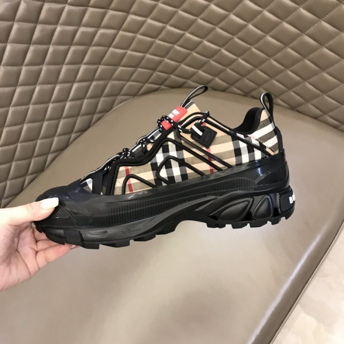 bur*berry sneakers