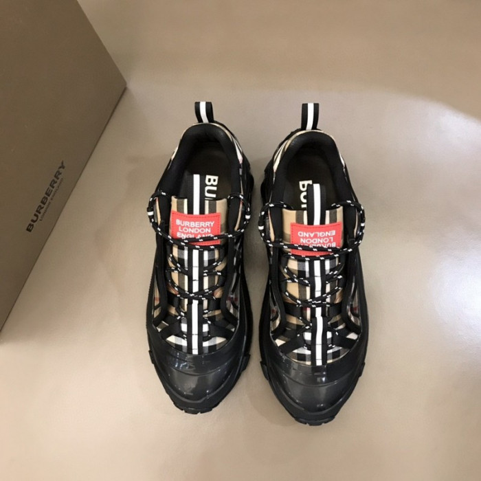 bur*berry sneakers