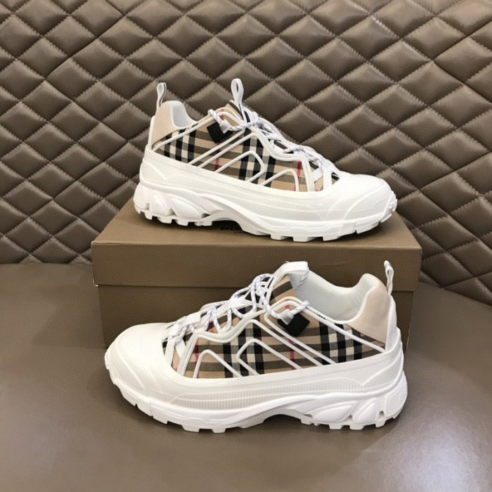 bur*berry sneakers