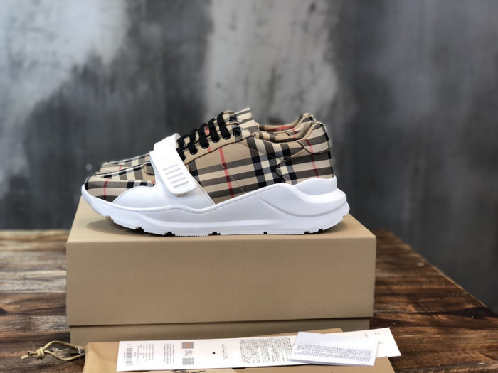 bur*berry sneakers