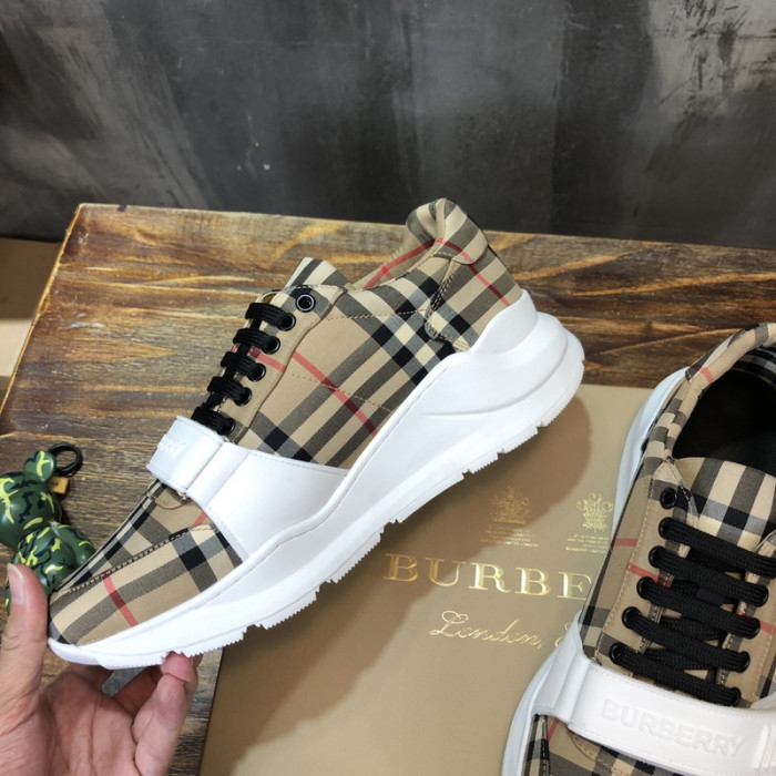 bur*berry sneakers