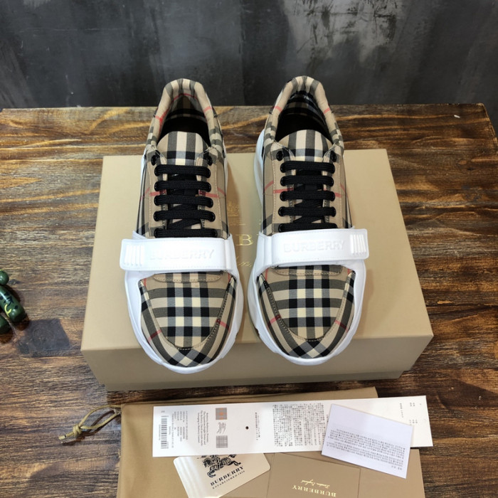 bur*berry sneakers