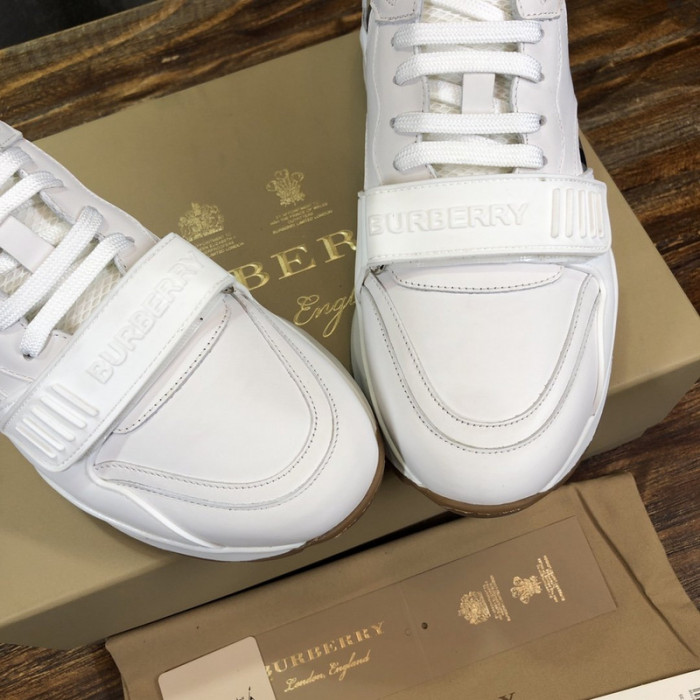 bur*berry sneakers