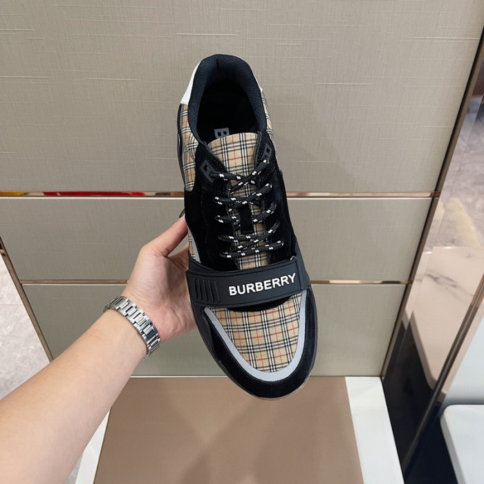 bur*berry sneakers
